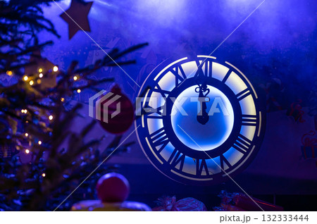 neon light decorative lighting clock with roman numerals, new year event decoration, lspotlight lights 132333444