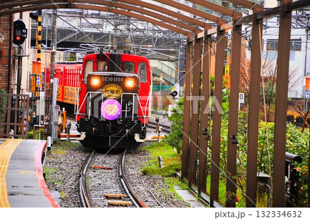 日本の観光名所嵯峨野観光鉄道 132334632
