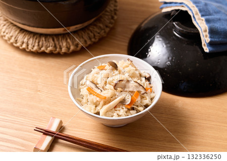 きのこご飯 きのこご飯 132336250