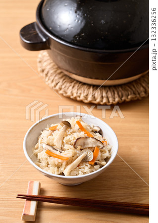 きのこご飯 きのこご飯 132336256