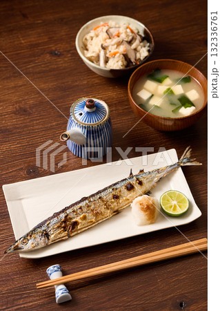 秋刀魚の塩焼き 秋刀魚の塩焼き 132336761