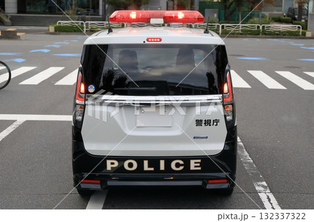 パトロールカー 132337322