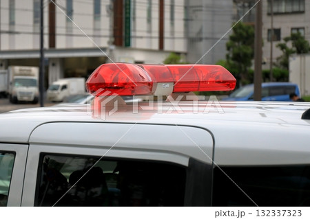 パトロールカー 132337323