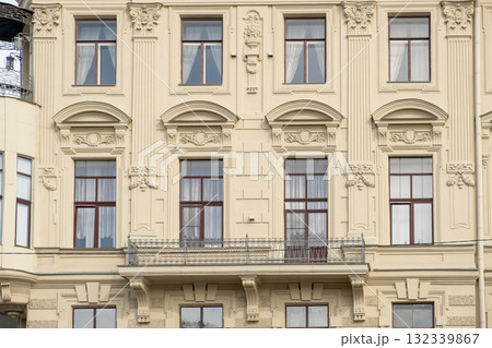 Exploring the architectural beauty of historic buildings in Saint Petersburg with ornate facades and elegant balconies Exploring the architectural beauty of historic buildings in Saint Petersburg with ornate facades and elegant balconies 132339867