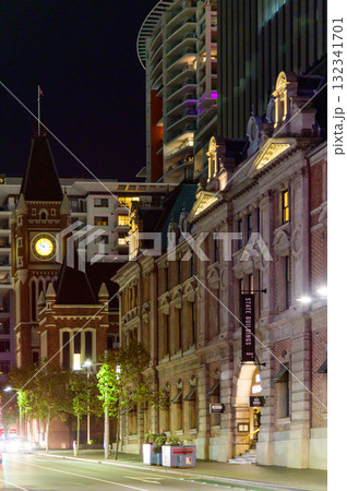 オーストラリア西海岸にあるパースの美しい街並み夜景Beautiful night view of オーストラリア西海岸にあるパースの美しい街並み夜景Beautiful night view of 132341701