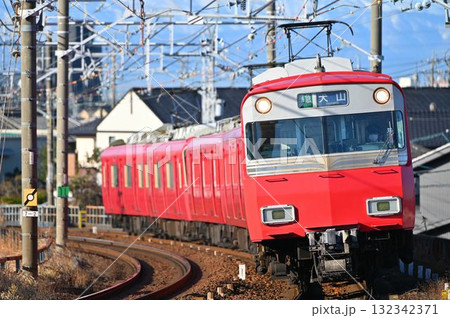 名鉄犬山線を走る6500系  132342371