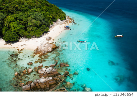 Aerial view of the white sand beach and coral reef on Lang Tengah Island, Terengganu, Malaysia Aerial view of the white sand beach and coral reef on Lang Tengah Island, Terengganu, Malaysia 132346654