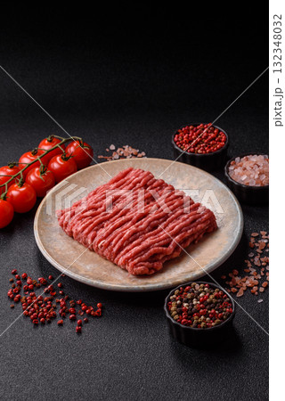 Raw minced beef or pork, ground meat for burgers. Raw minced meat 132348032