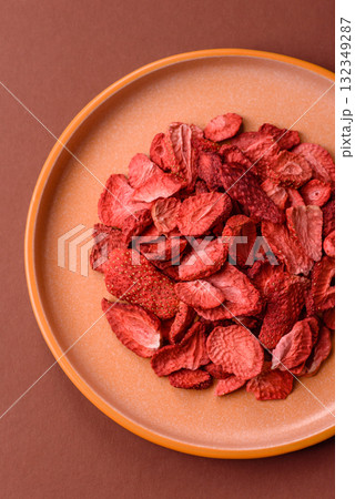 Dried sublimated slices of strawberry as an ingredient for sweet desserts. Dried strawberry Dried sublimated slices of strawberry as an ingredient for sweet desserts. Dried strawberry 132349287