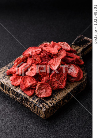 Dried sublimated slices of strawberry as an ingredient for sweet desserts. Dried strawberry Dried sublimated slices of strawberry as an ingredient for sweet desserts. Dried strawberry 132349301