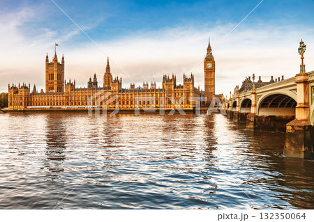 London cityscape with Houses of Parliament Elizabeth Tower and Westminster Bridge over River Thames 132350064