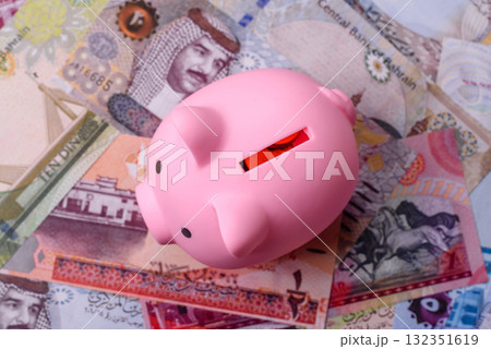 Bahrain paper money, dinar banknotes as currency for exchange or travel. Bahraini money 132351619