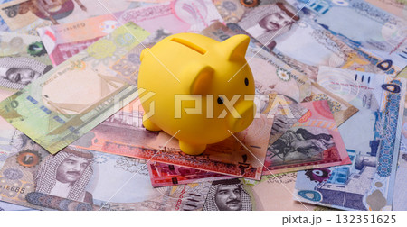 Bahrain paper money, dinar banknotes as currency for exchange or travel. Bahraini money Bahrain paper money, dinar banknotes as currency for exchange or travel. Bahraini money 132351625