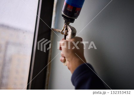 The Process of Applying Sealant During the Installation of Windows in Buildings and Homes The Process of Applying Sealant During the Installation of Windows in Buildings and Homes 132353432