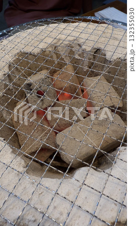 ホルモン焼肉屋で七輪炭 ホルモン焼肉屋で七輪炭 132355030