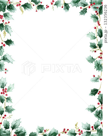 ヒイラギと赤い実のクリスマスフレーム　ナチュラルな冬のリース風背景素材（冬・植物・カード） 132356236