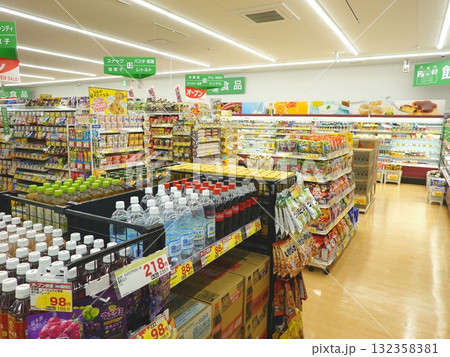 ドラッグストア店内10 ドラッグストア店内10 132358381