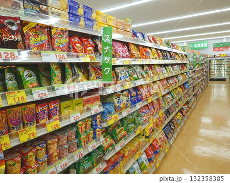 ドラッグストア店内14 132358385