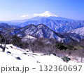 山梨県大月市ハマイバ丸より厳冬富士 132360697