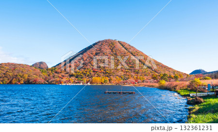 榛名山・榛名湖・榛名富士(秋) 榛名山・榛名湖・榛名富士(秋) 132361231