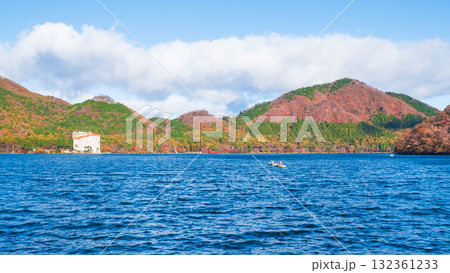 榛名山・榛名湖（秋） 132361233