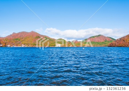 榛名山・榛名湖・掃部ヶ岳・鬢櫛山（秋） 132361236