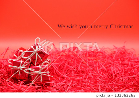 クリスマスのイメージ(赤) クリスマスのイメージ(赤) 132362268