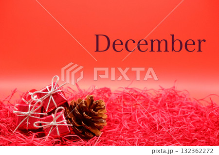 クリスマスのイメージ（赤） 132362272