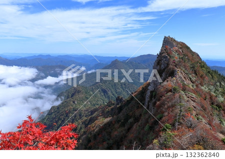 石鎚山　紅葉狩り登山　（愛媛県　日本百名山） 132362840