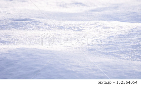 デコボコした雪模様 蒜山高原 デコボコした雪模様 蒜山高原 132364054