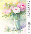 手描きしたガラスの花瓶の水彩画 132365557