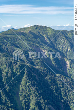 小聖岳山頂から見る茶臼岳 南アルプス聖岳と兎岳登山 小聖岳山頂から見る茶臼岳 南アルプス聖岳と兎岳登山 132366139