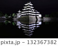 ライトアップされた松本城 132367382