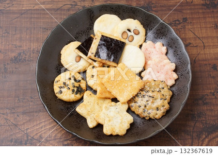 おかき 焼き菓子 おかき 焼き菓子 132367619