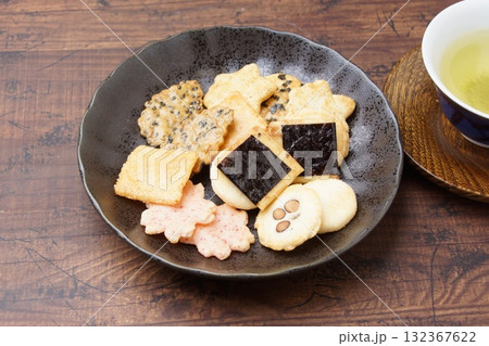 おかき 焼き菓子 おかき 焼き菓子 132367622