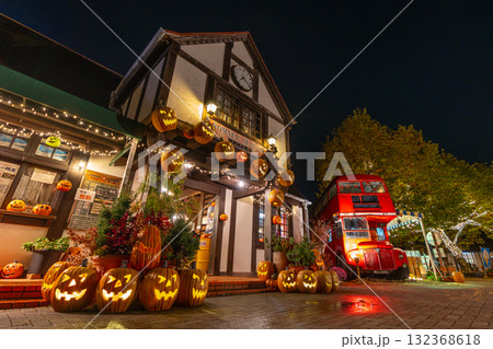 修善寺　虹の郷　ハロウィン　ライトアップ　秋 132368618