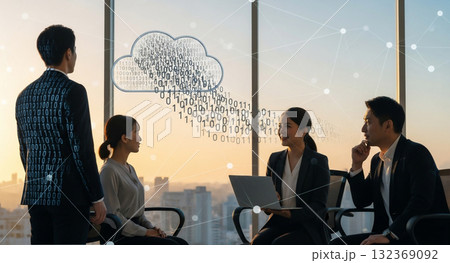 打ち合わせをするビジネスパーソン 打ち合わせをするビジネスパーソン 132369092