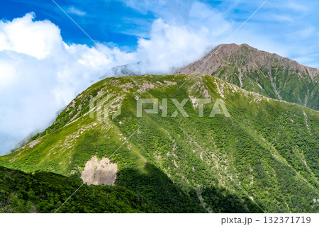 百間洞下降点から見る赤石岳 南アルプス聖岳と兎岳登山 百間洞下降点から見る赤石岳 南アルプス聖岳と兎岳登山 132371719