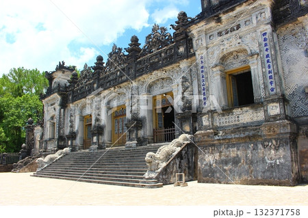 カイディン帝廟　フエ、ベトナム 132371758