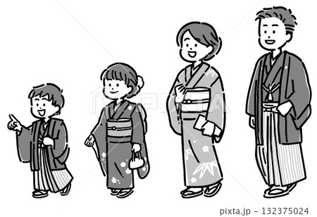 紋付袴、訪問着、振袖の着物を着た4人家族のセット 132375024