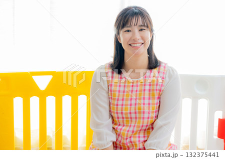 保育士　女性 132375441