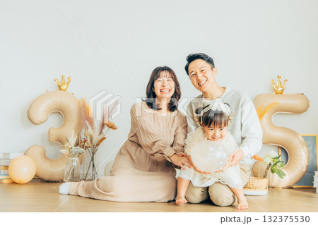 幸せな家族 132375530