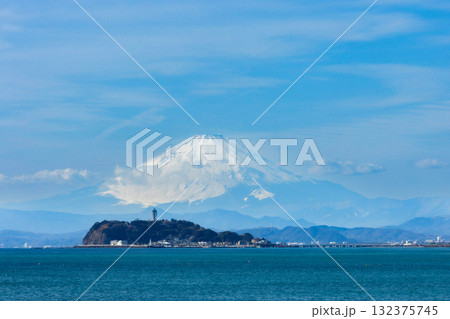 江の島　富士山　バック 132375745