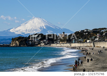 七里ヶ浜　江の島　富士山 132375746