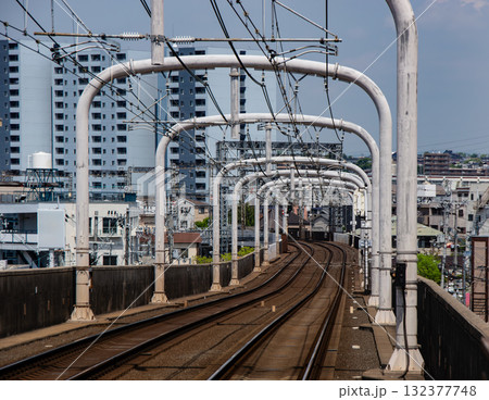 京阪電車の高架線路 京阪電車の高架線路 132377748