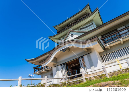 小牧山城、発掘調査が続く織田信長築城の石の要塞〈愛知県小牧市〉 小牧山城、発掘調査が続く織田信長築城の石の要塞〈愛知県小牧市〉 132381609