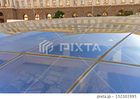 Glass Dome Cover Sofia 132381995