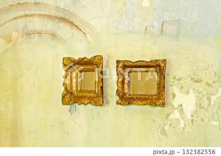 Two gold frames 132382556