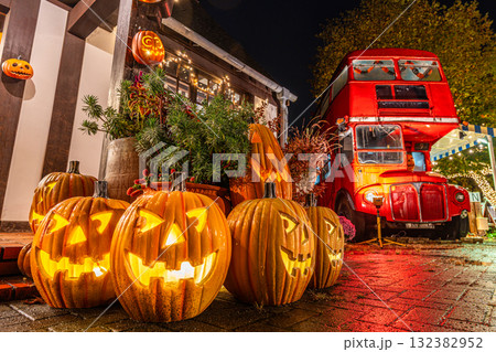 ハロウィン　イルミネーション 132382952