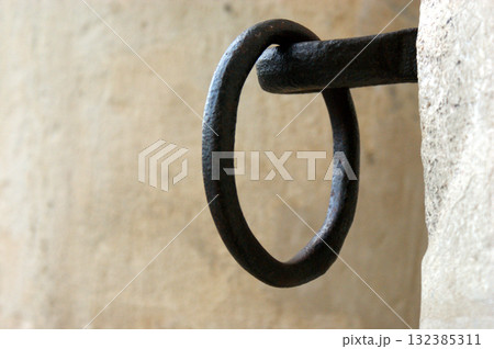 metal steel dowel element in a wall metal steel dowel element in a wall 132385311